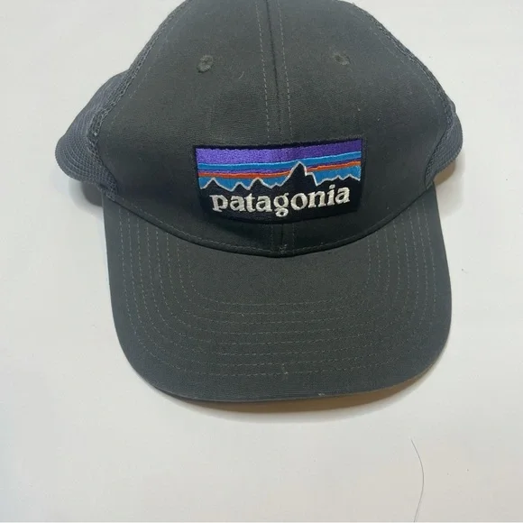 PATAGONIA classic black trucker hat with logo in the center OS - Picture 5 of 7